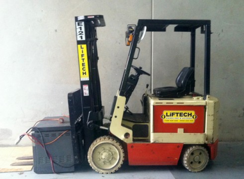 Forklift  - 2.5 CB Electric
