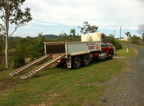 Freightliner Tipper 450hp 1