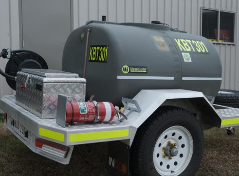 Fuel trailer