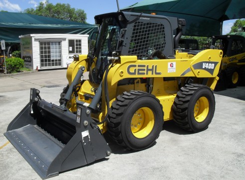 Gehl V400 Skid Steer