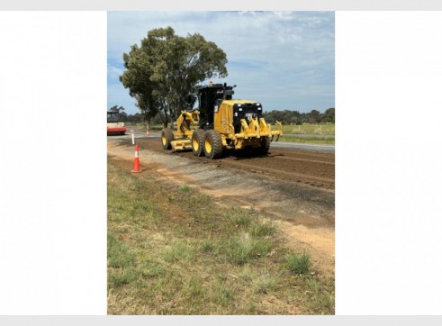 Caterpillar 12M Grader w/gps 2
