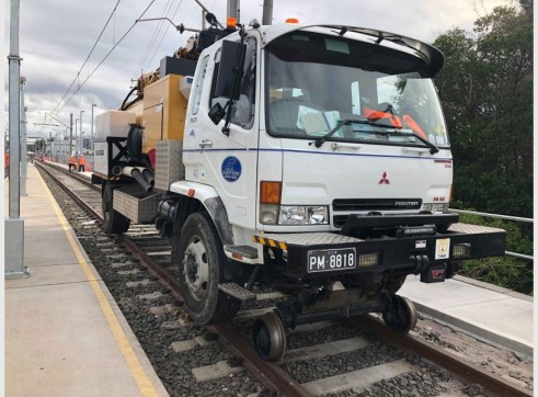 Hi rail vac truck