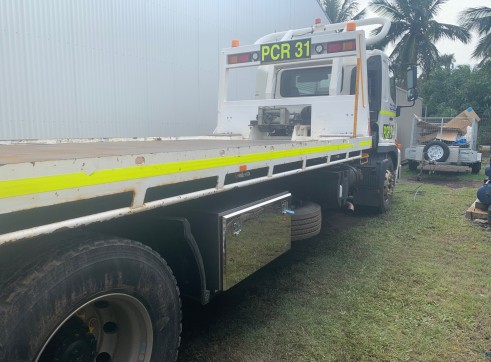 10T Hino 500 Tilt Tray Truck 3