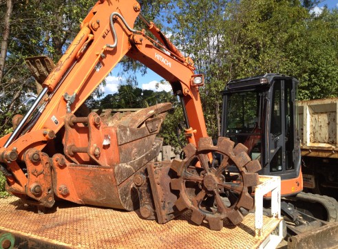 Hitachi 4 Tonne excavator