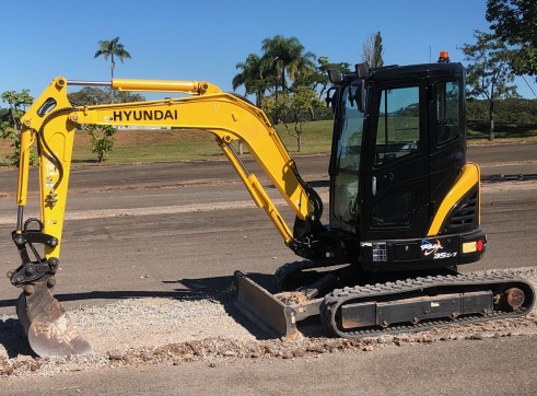 Hyundai 3.5 tonne Excavator