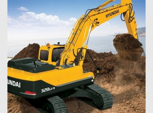 Hyundai 32T R320LC-9 Excavator 1