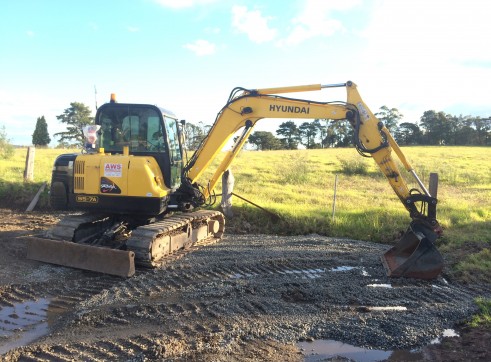 Hyundai 55-7A Excavator 2