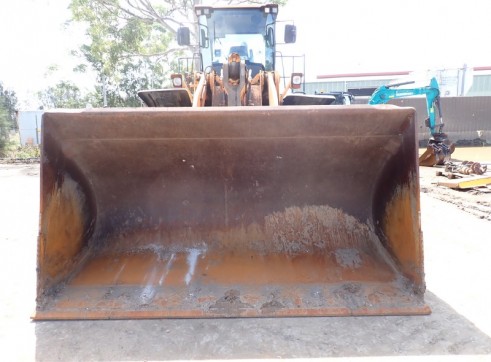 HYUNDAI HL770-9 LOADER 4