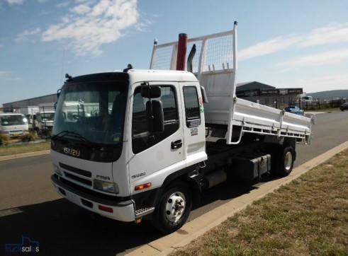 Isuzu FRR525 Tip Truck 1