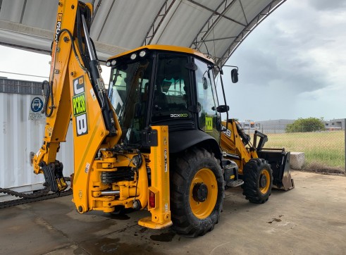 JCB 3CX Backhoe 3