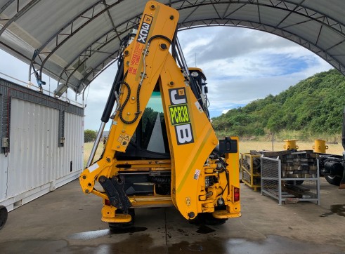 JCB 3CX Backhoe 6