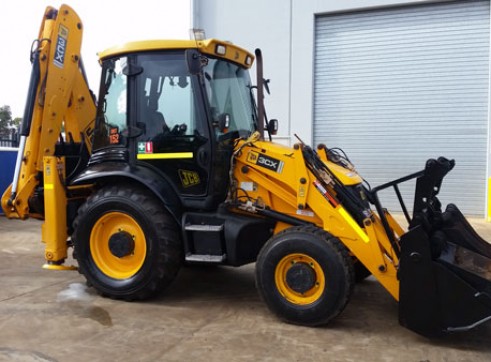 JCB 3CX BACKHOE