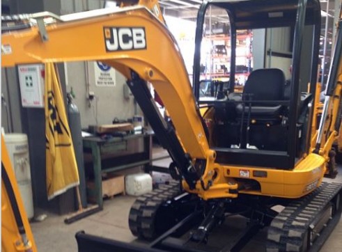 JCB 403.5 Excavator 1