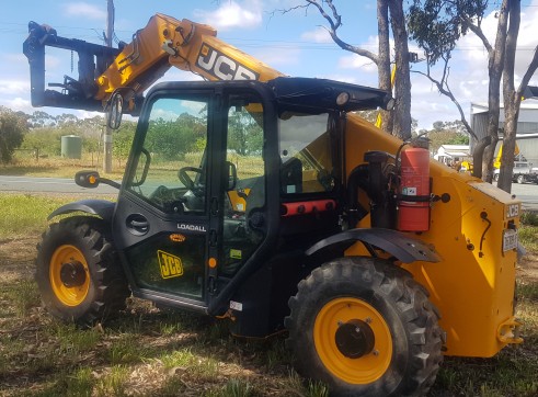 JCB 527-58 Telehandler 1