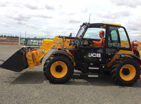 JCB 535.95 Telehandler 2