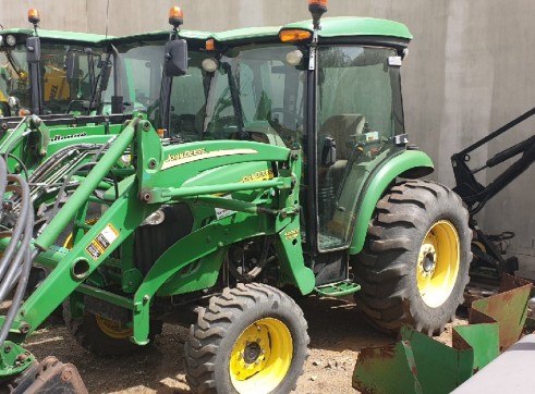 John Deere 4720 Cab Tractor 2