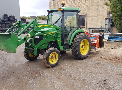 John Deere 4720 Cab Tractor 3