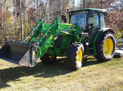 John Deere 5090M Cab Tractor