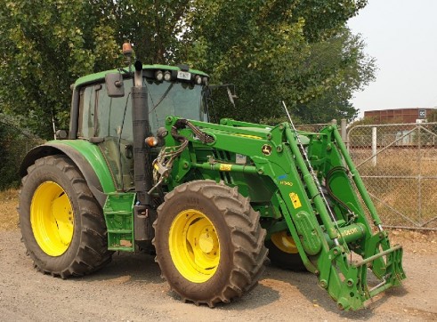 John Deere 6125M Cab Tractor 3