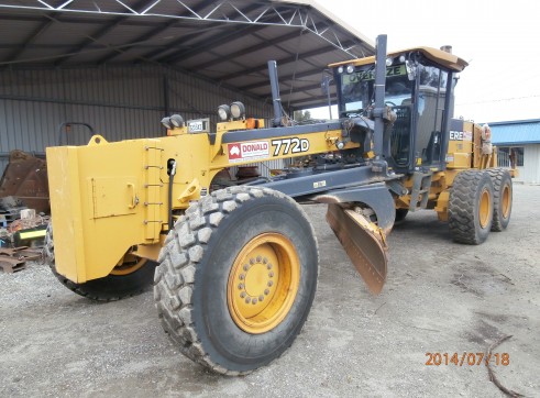 John Deere 772D 6WD Grader 1