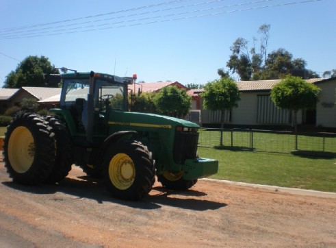 John Deere 8400 Tractor 260Hp 1