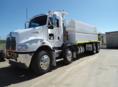 KENWORTH 8X4 T359 SERVICE TRUCK