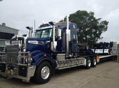 Kenworth Low Loader 70t capacity 1