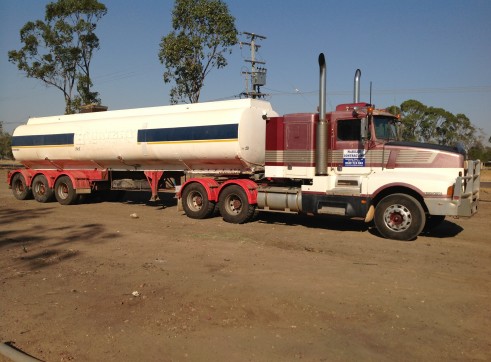 Kenworth T600 Water Tanker 1