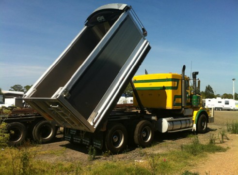 Kenworth T650 Tipper