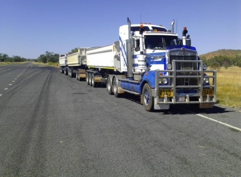 Kenworth T904 Prime Mover 1