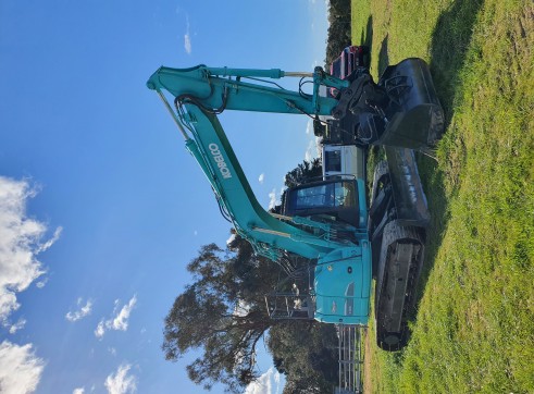 Kobelco SK 135SR 1