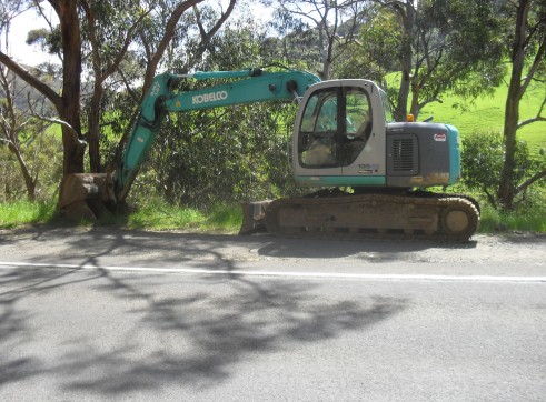 Kobelco SK135 Excavator 1