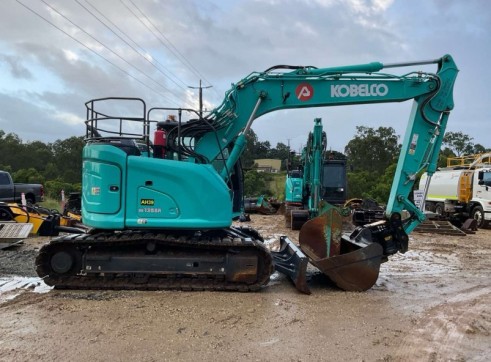 14T Kobelco SK135SR-7 Excavator 2