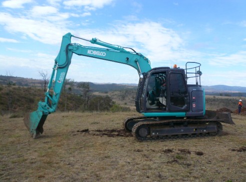 Kobelco SK135SR Excavator 2