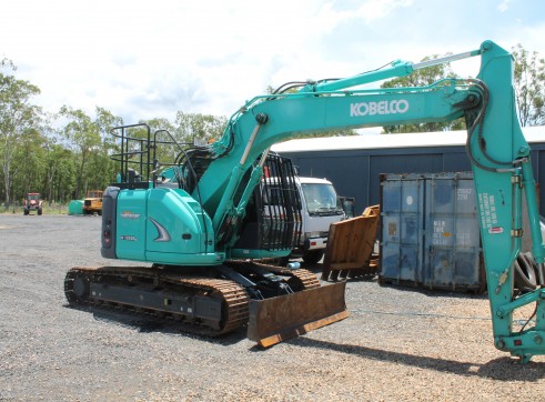 Kobelco SK135SR Excavator 4