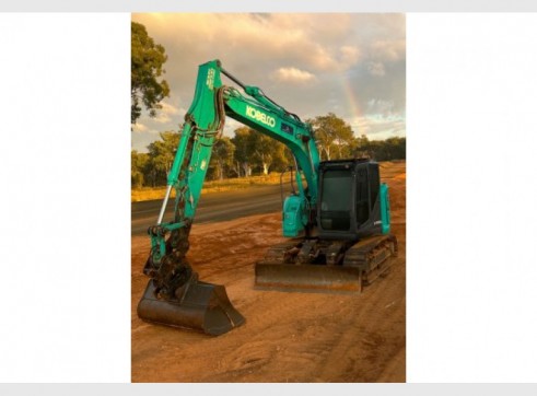 14T Kobelco sk140SRLC-7 Excavator 2