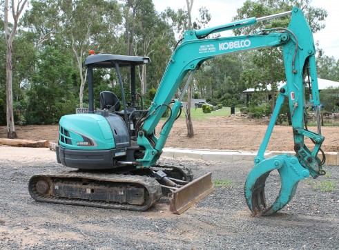 Kobelco SK55SR Excavator 4