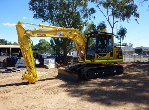 Komatsu 13 Tonne Excavator 1