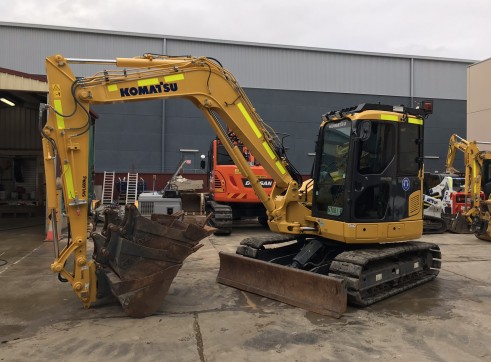 KOMATSU 8T FULL SPEC 1