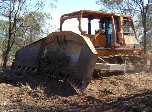 Komatsu D85-21 (D7 size)