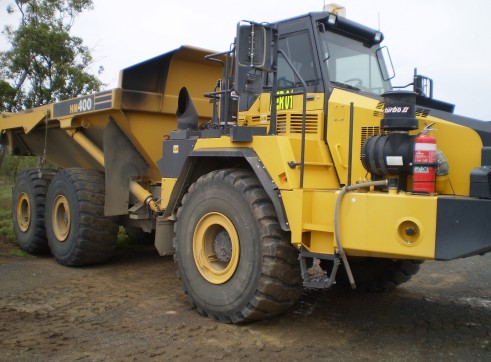 Komatsu HM400-2 Artic Truck 2