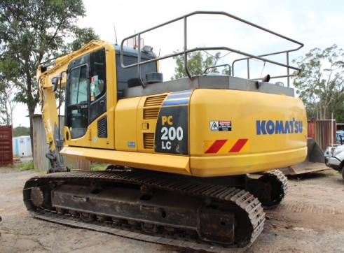 Komatsu PC200LC-8