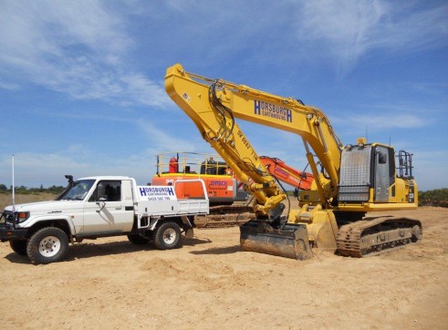 Komatsu PC220LC-8 2