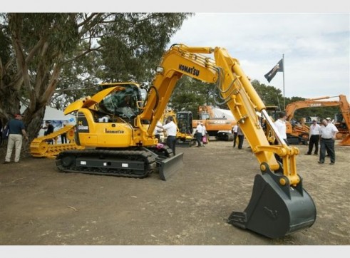 Komatsu PC88MR-8 Excavator 1