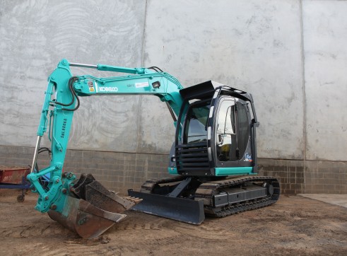 KR 15 KOBELCO SK 70 SR 1