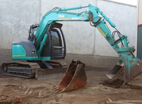 KR 15 KOBELCO SK 70 SR 2