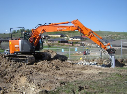 KR 30 HITACHI ZX135US-3 3