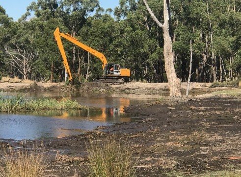 Long Reach Excavator 18m  4