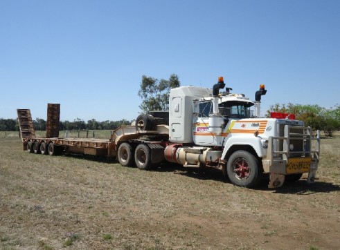 Mack Superliner Low Loader 3