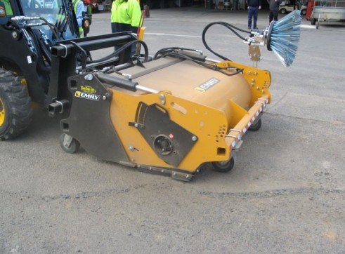 Masterclean Bucket Broom 3